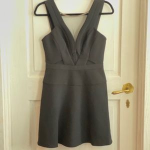 BCBGMAXAZRIA BRITNEY DRESS BLACK SIZE 4